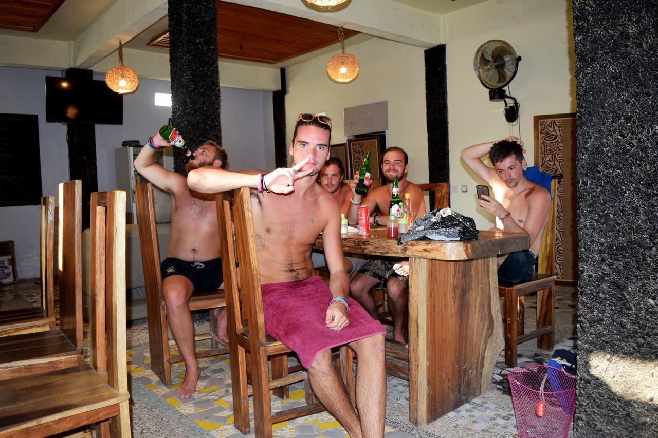 Panda Cottage Gili Trawangan Exterior photo