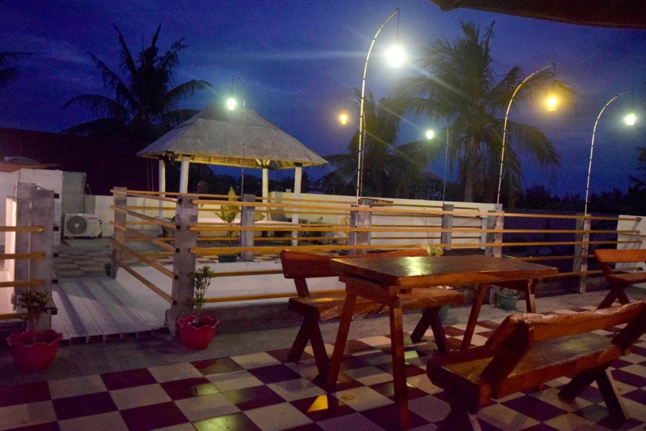 Panda Cottage Gili Trawangan Exterior photo